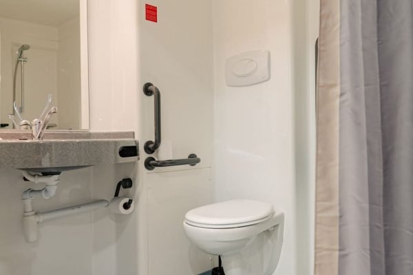 Vannituba, dušinurk, valamu