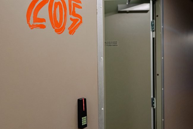 pilt ukskoodi seadeldisest, mille abil tuppa pääseda