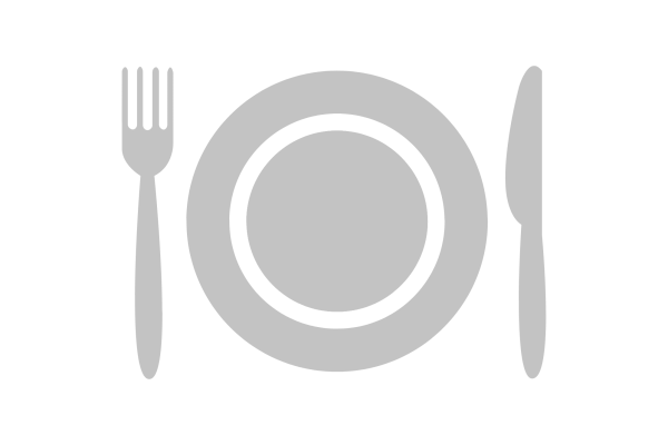 Lihtne illustratsioon paigast rohelisel taustal, mille keskel on taldrik, kahvel vasakul ja nuga paremal.